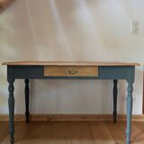 Bistro table