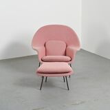 Womb Chair 1st edition by Eero Saarinen, Knoll circa 1948.