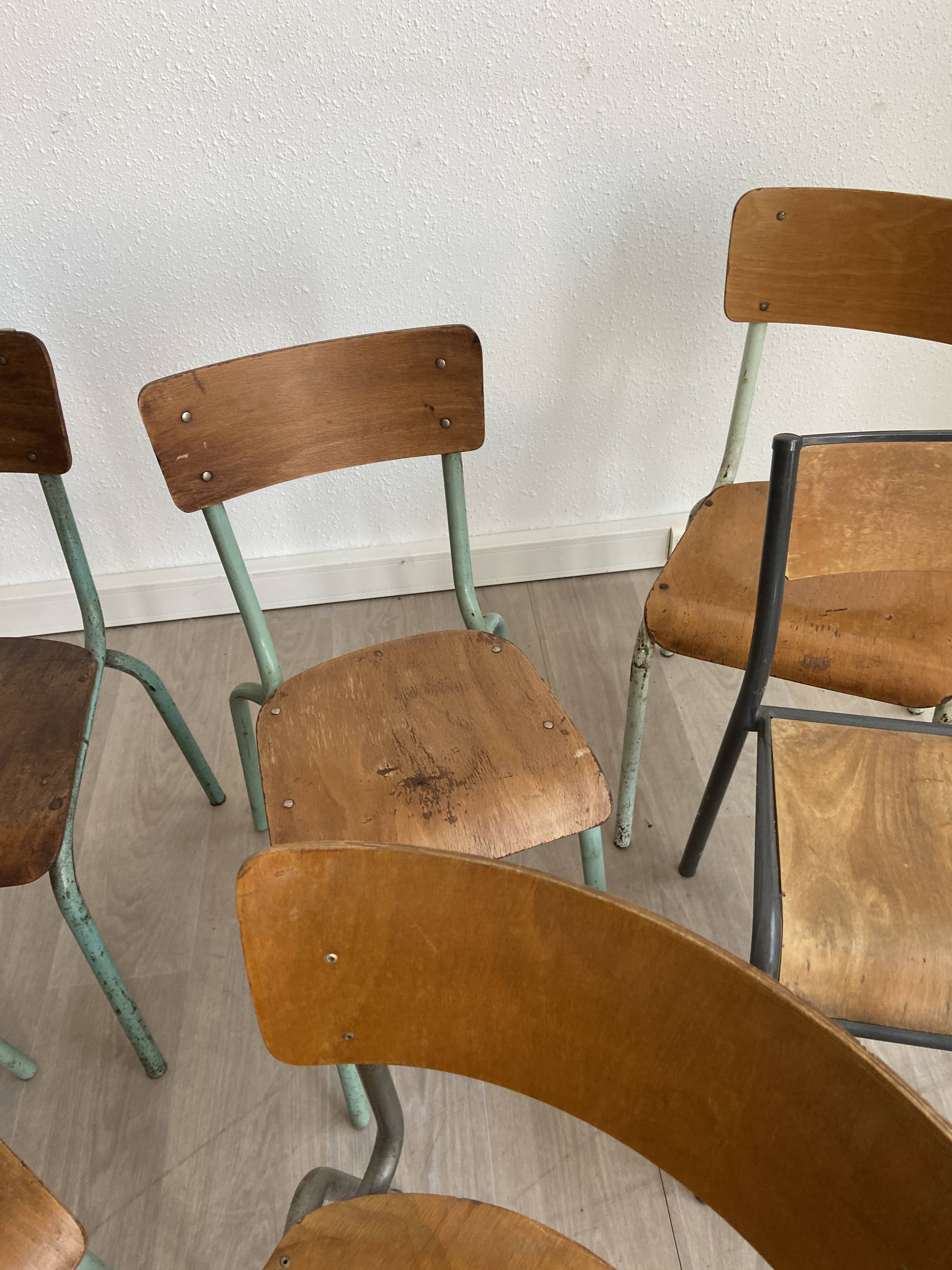 Set of 10 industrial chairs
