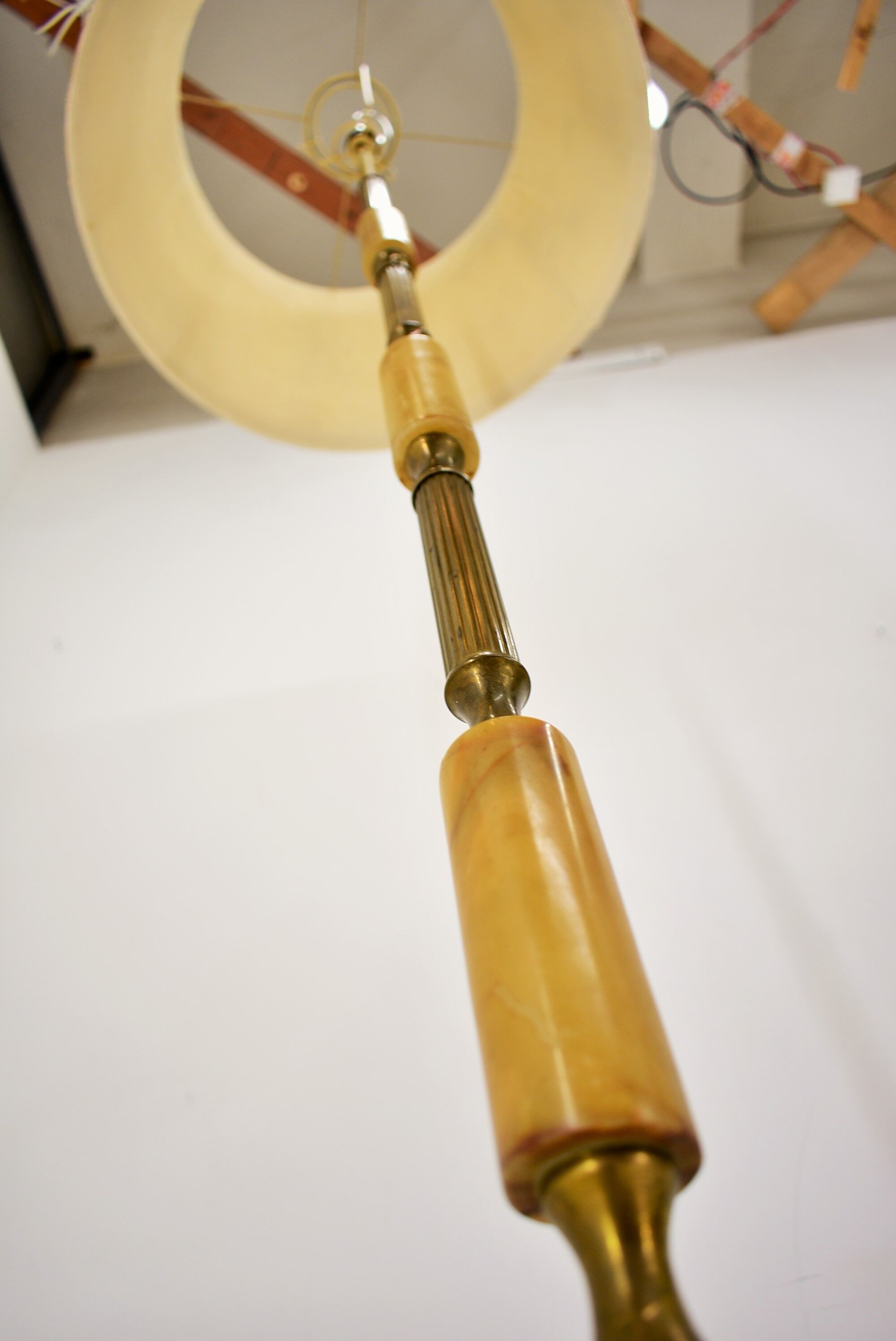 Czechoslovakia mid-century floor lamp in alabaster and brass, 1950s