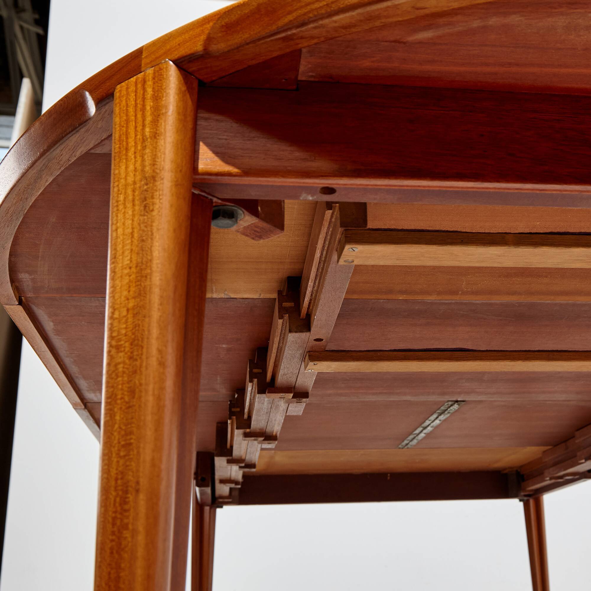 Restored teak dining table by henry rosengren hansen for brande møbelindustri mk9477
