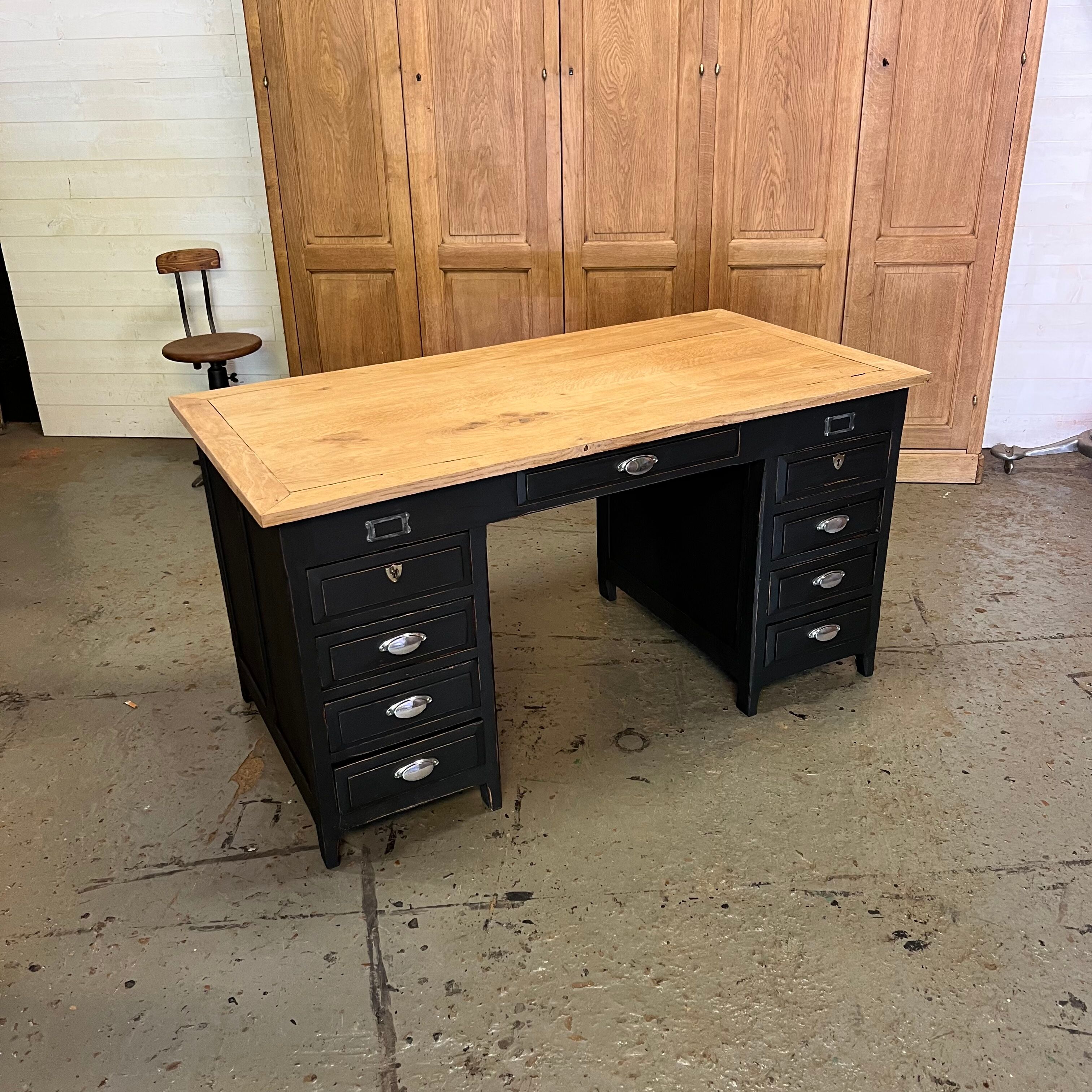 Old American style office in solid oak