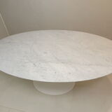 Knoll table in white square marble by Eero Saarinen