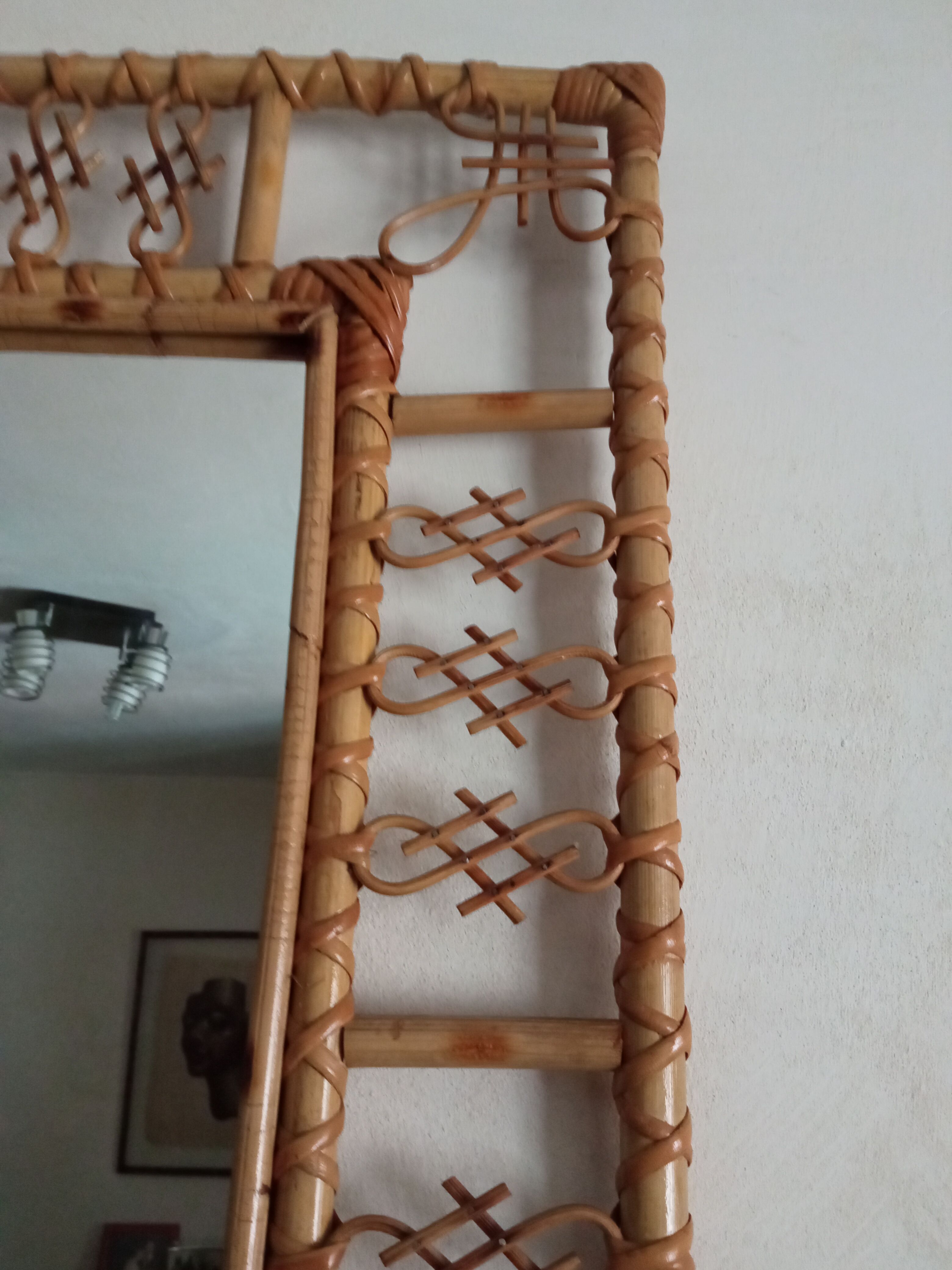 Miroir en bambou vintage