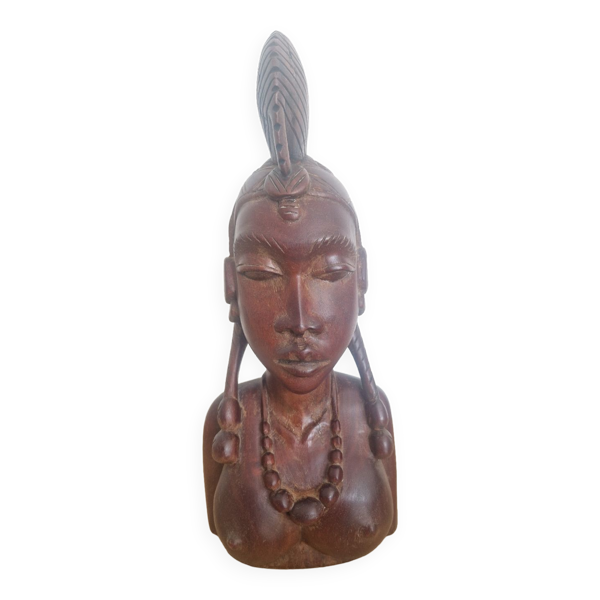Statuette