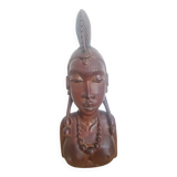Statuette