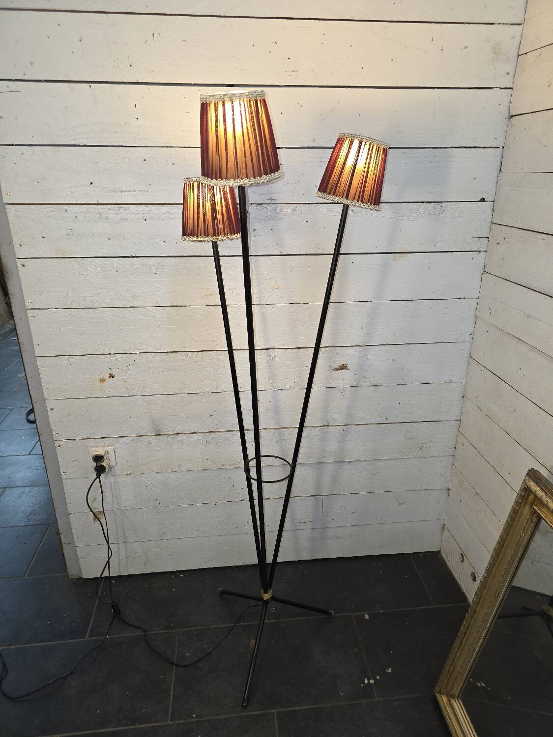 1960s tripod floor lamp, 3 lights
