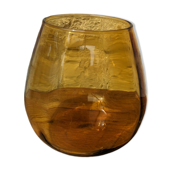 Vase en verre jaune ambré