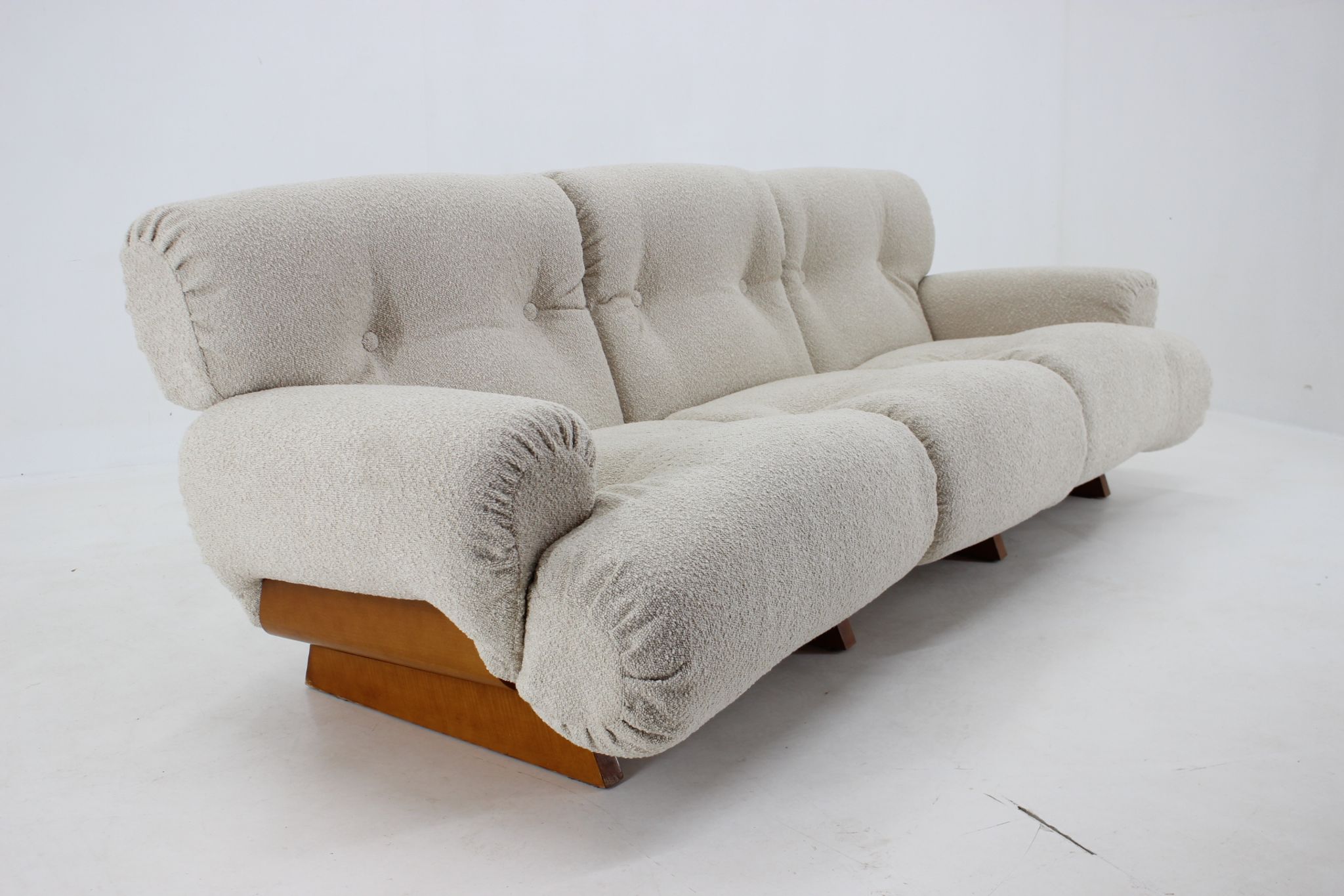 Italian sofa design from the 1970s