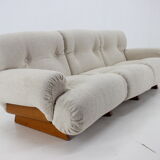 1970s Design Italian Sofa in Bouclé