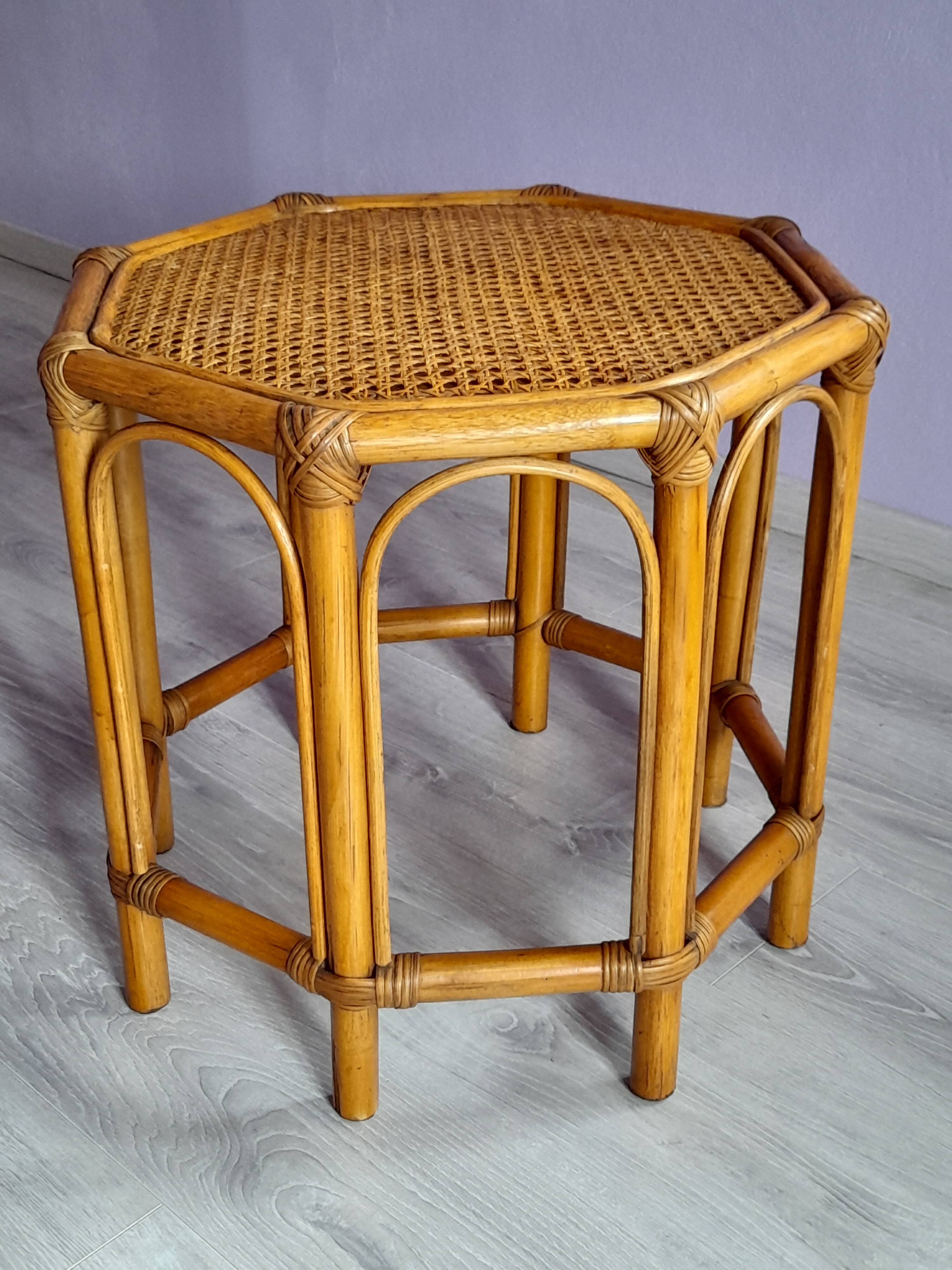 Table basse vintage en rotin