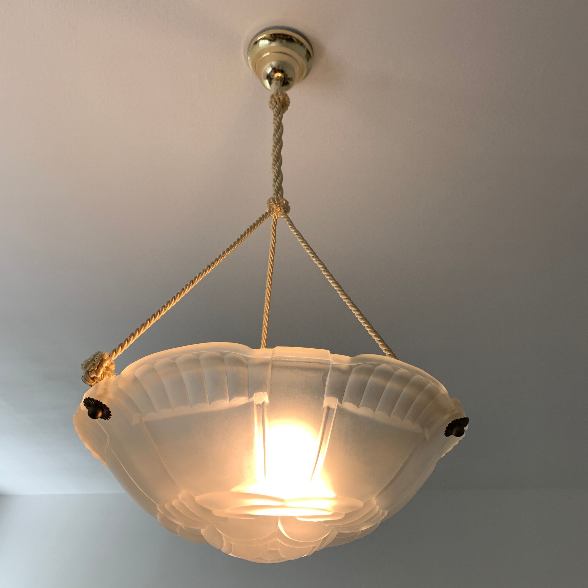 Hanging chandelier glass cacker preseated floral decoration art deco Artistar style