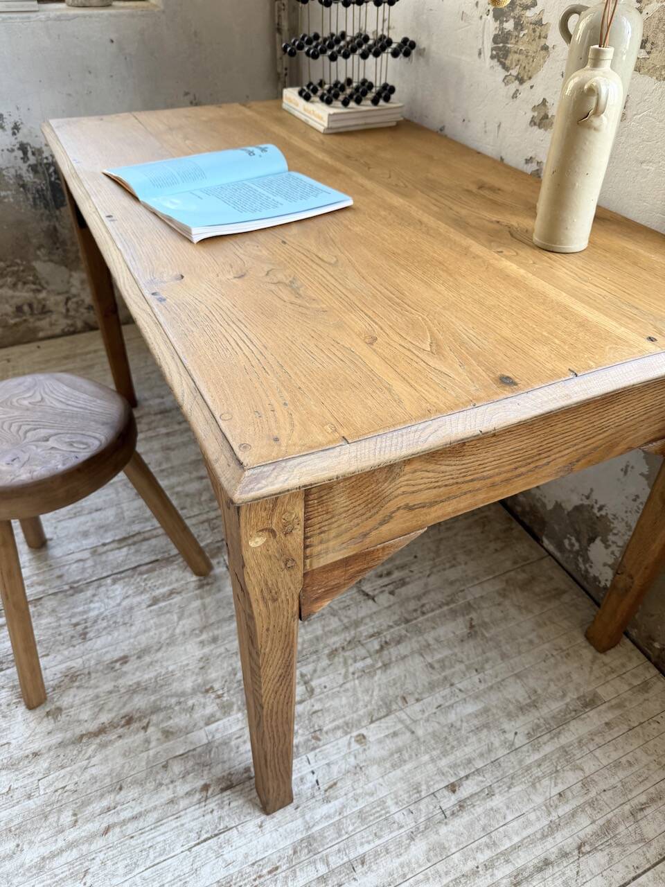 Oak desk with spindle legs, 1950s