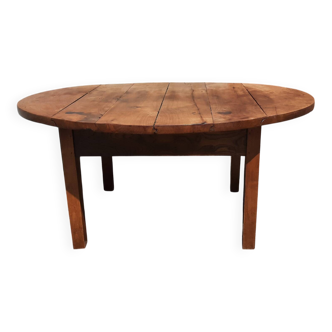 Folding coffee table.