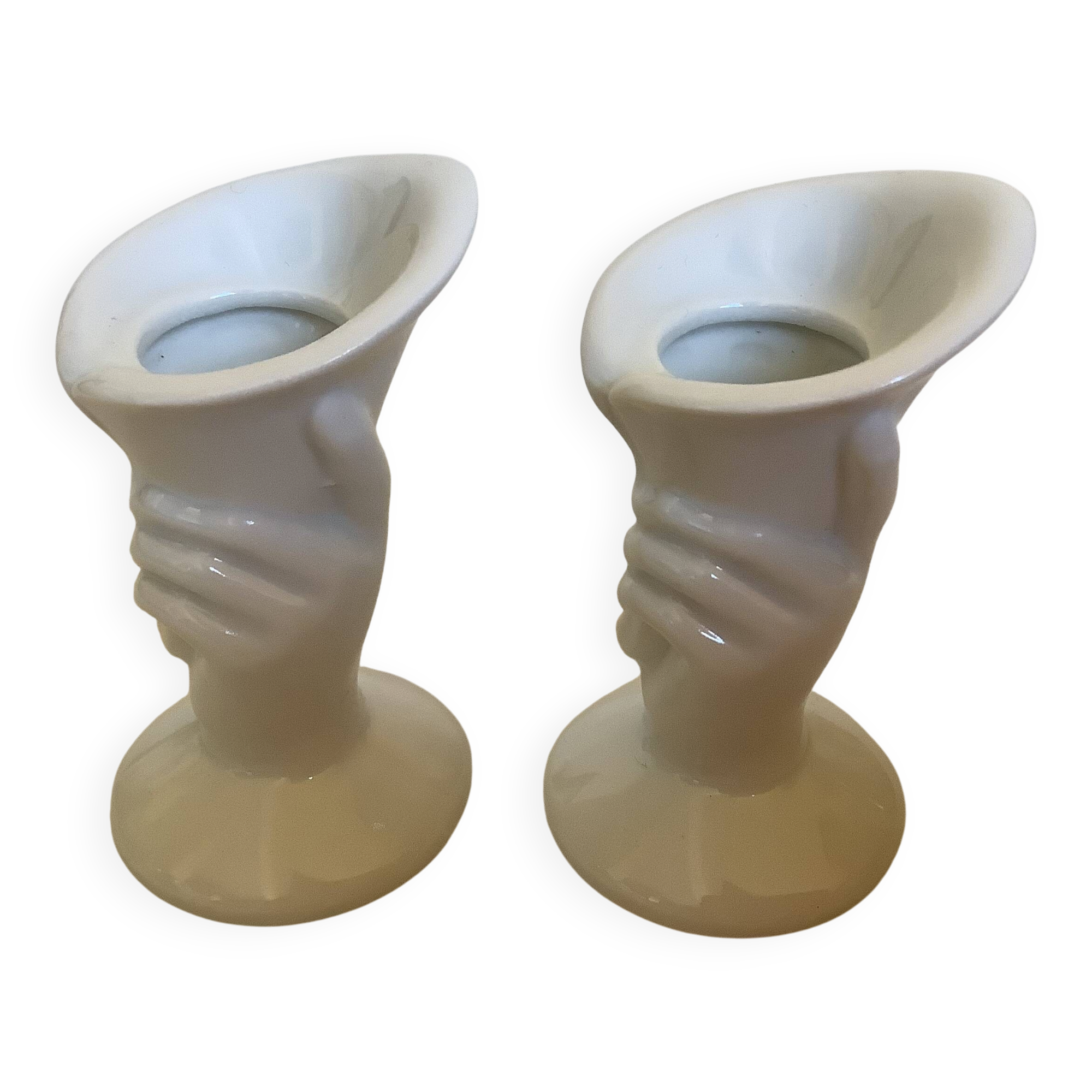 Paire de petits vases bougeoirs mains