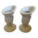 Paire de petits vases bougeoirs mains