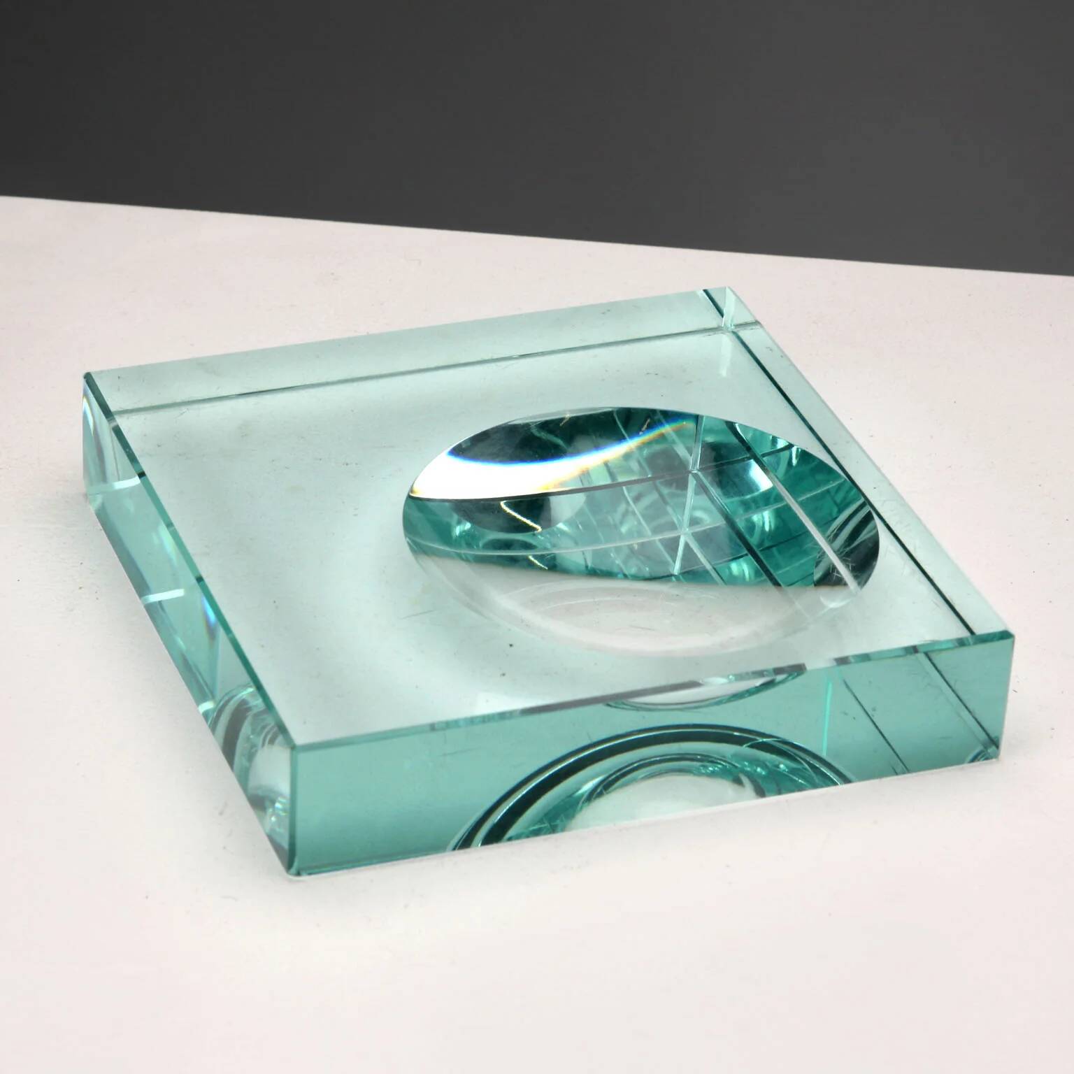 Vintage Murano glass ashtray, Italian design from the 1960s.