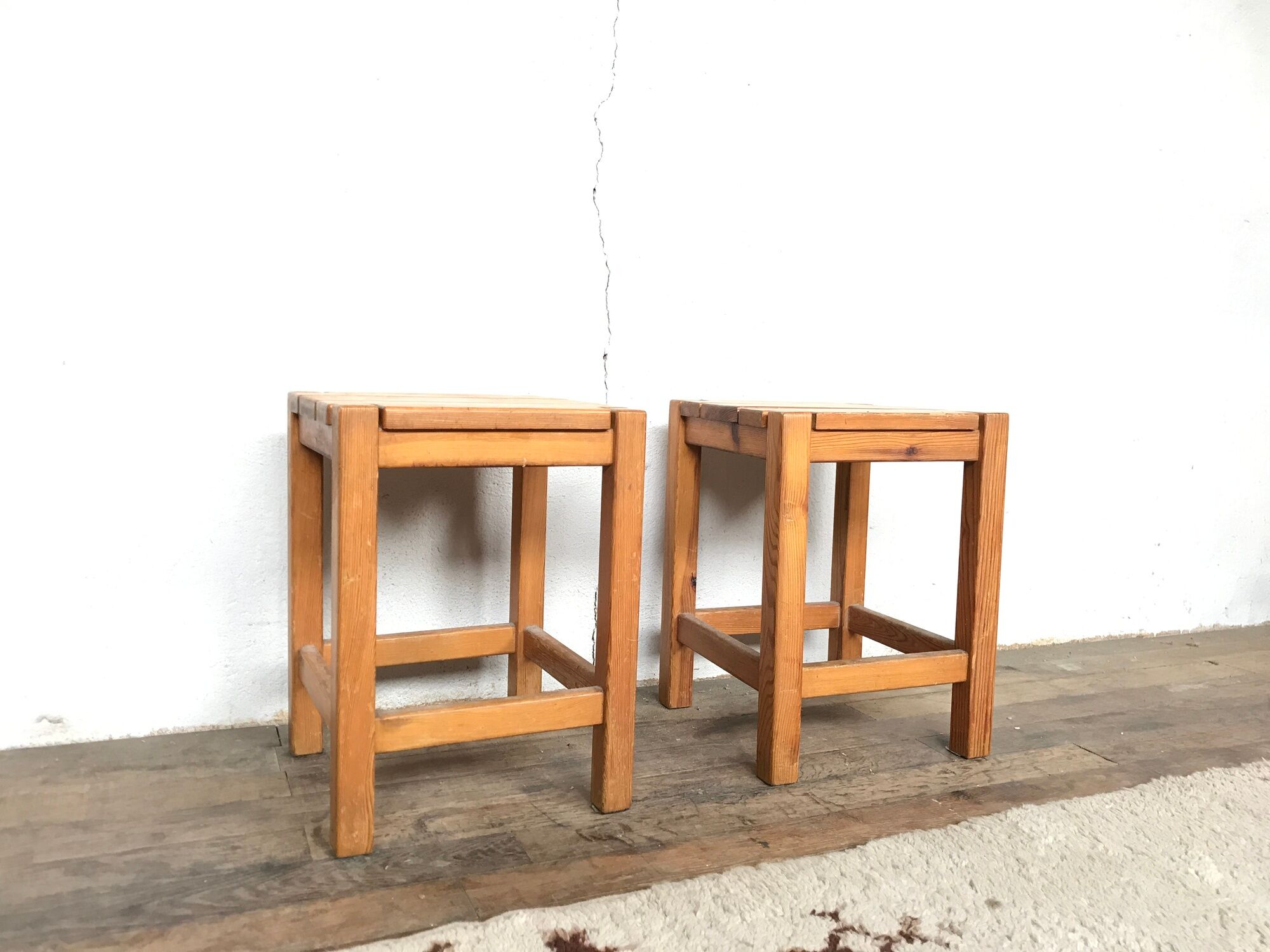 Pair Tabouret wears tripod plant solid wooden sofa tip 1950 Vintage furniture decoration