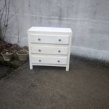 Commode patinée