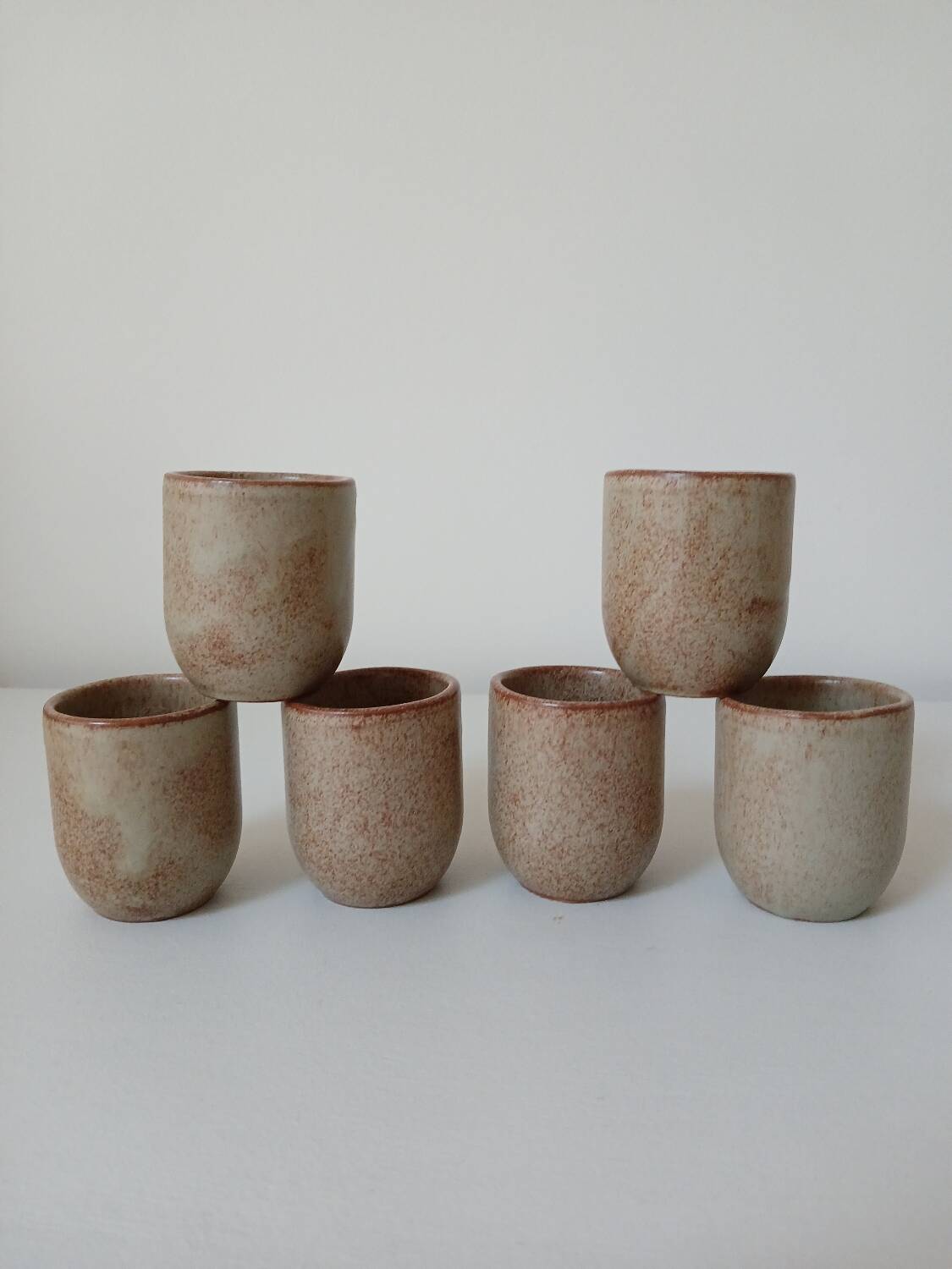 Set of 6 stoneware egg cups
