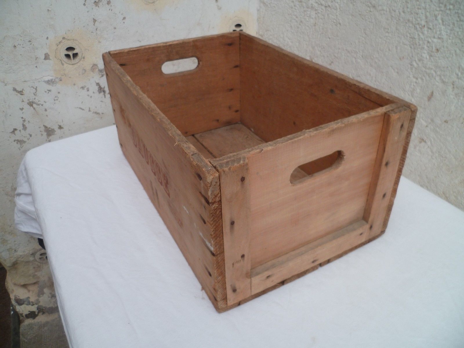 Ancienne caisse en bois