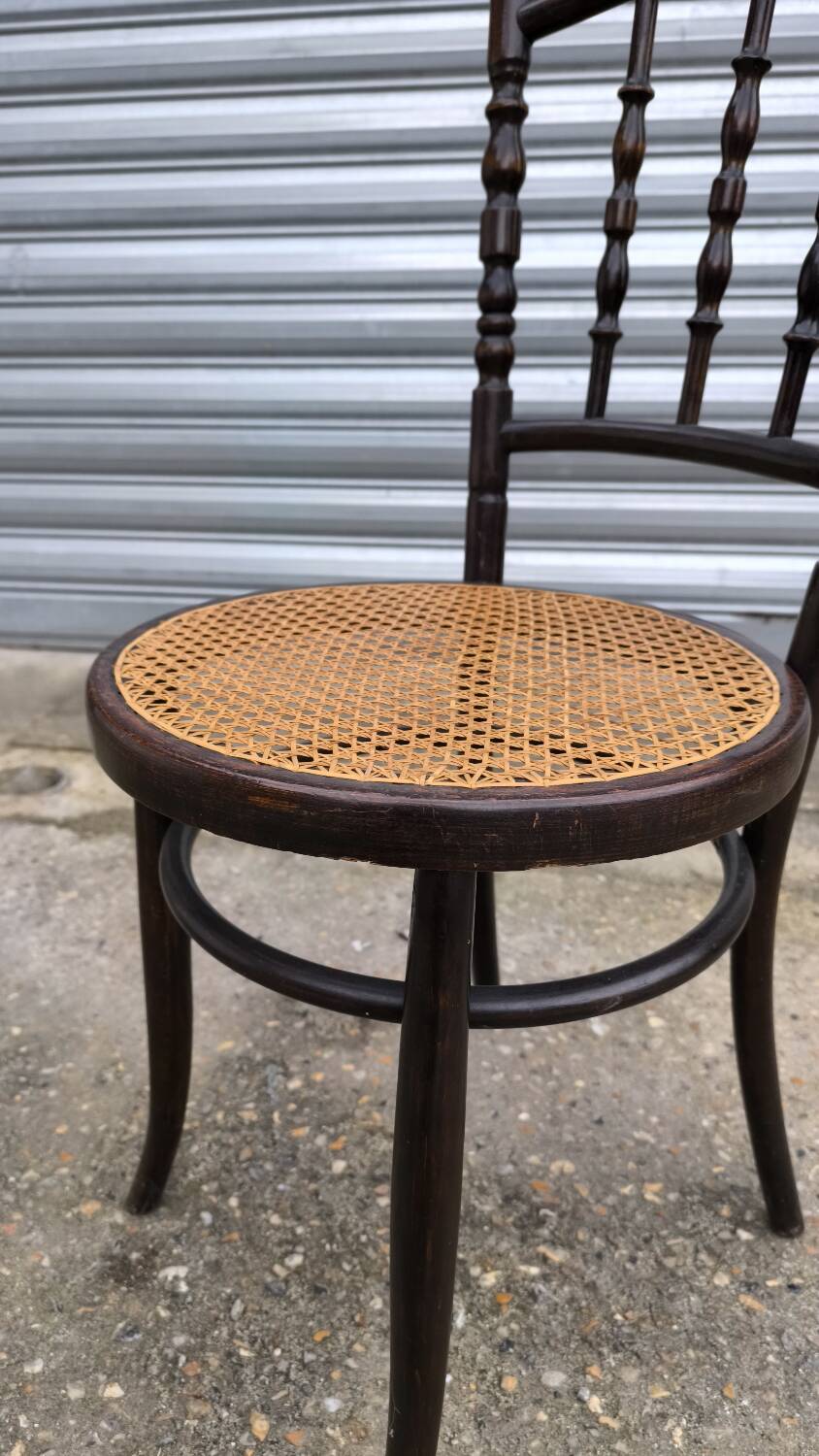 Chaise Mundus de Thonet Vienne Autriche 1925