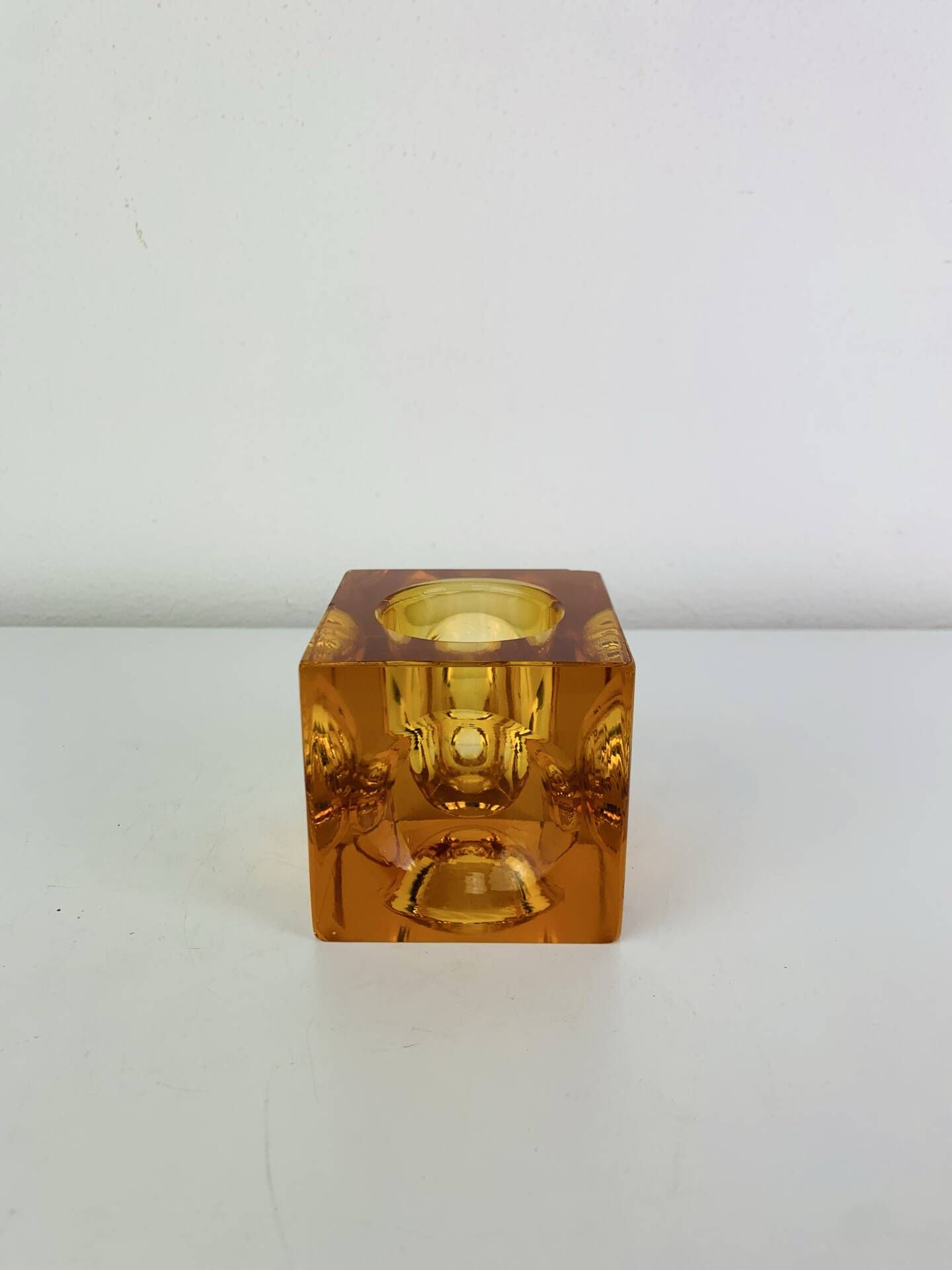 Bougeoir ice cube verre ambré années 60