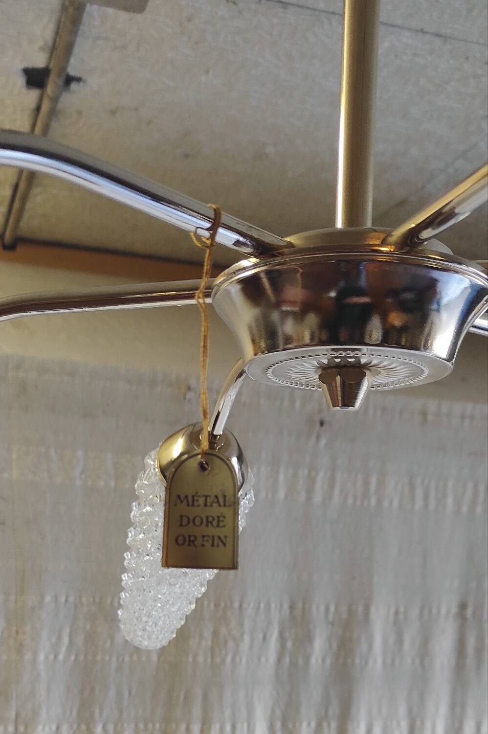 Chandelier with 6 lights in gold-plated metal and glass tulip - mid 20th century.