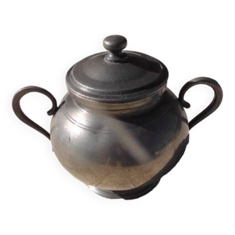 Fine pewter tea pot