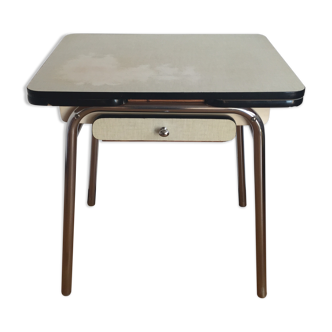 Formica table