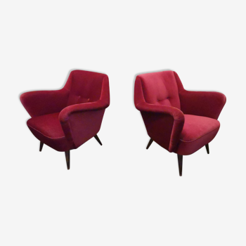 Paire de fauteuils organique des années 50 velours rouge