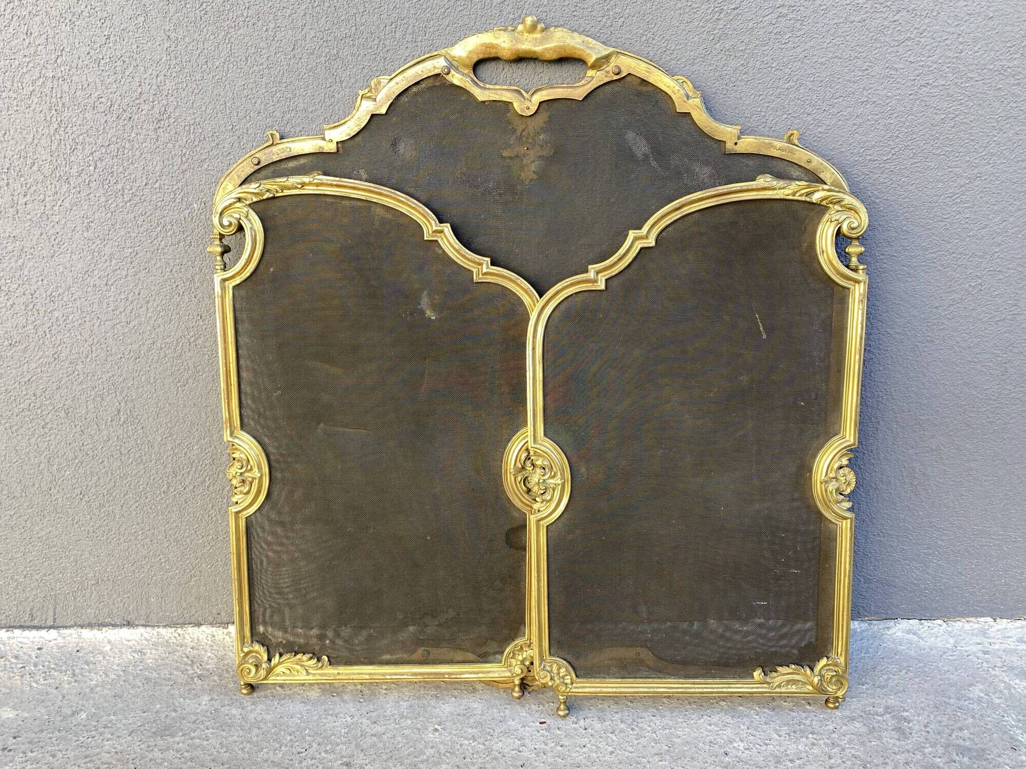 19th century fireplace fire guard by Bouhon Frères in bronze, French spark guard 1880