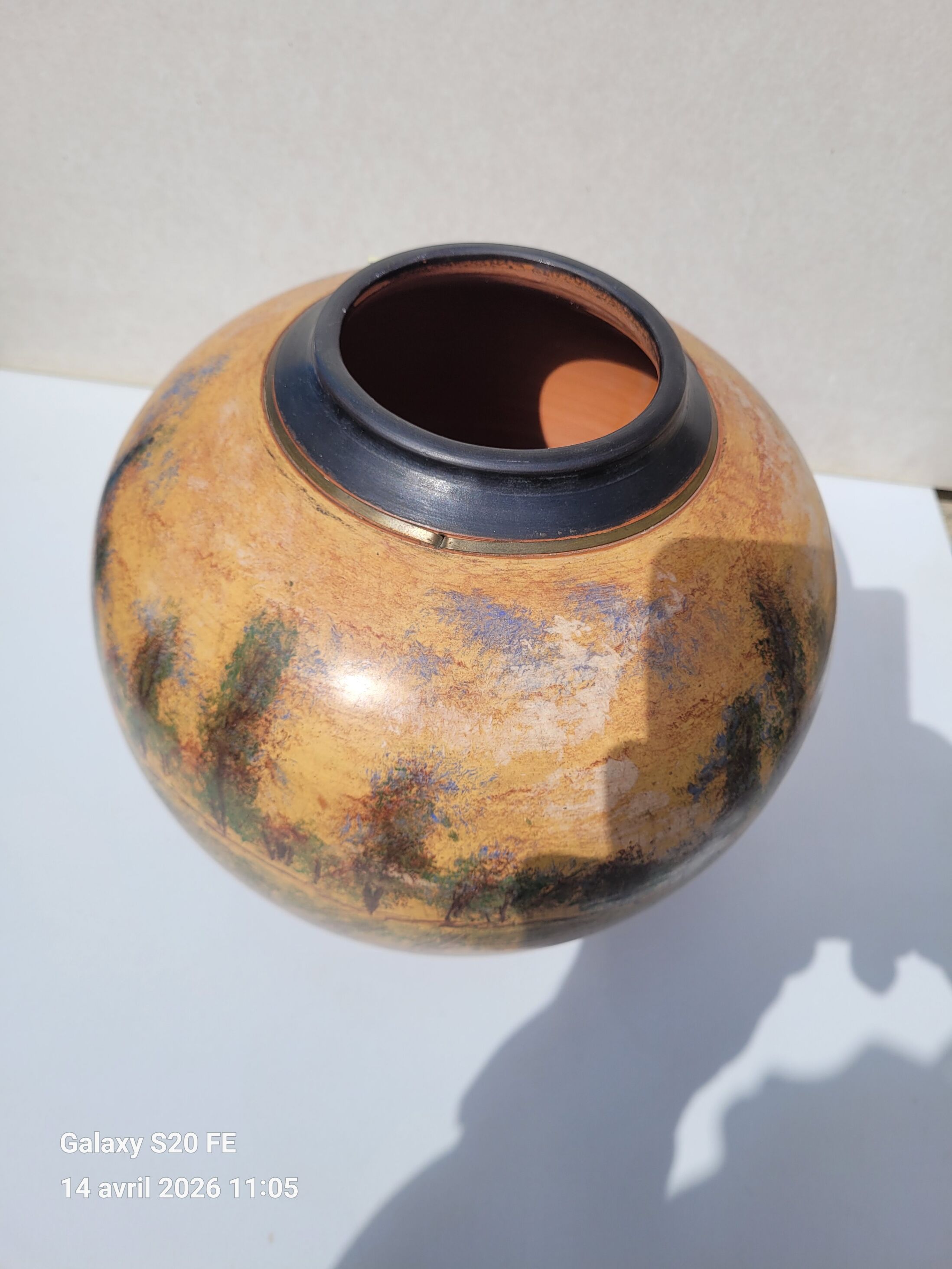 Ceramic vase