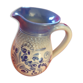 Pitcher in Sandstone of Alsace. Dany Tonin