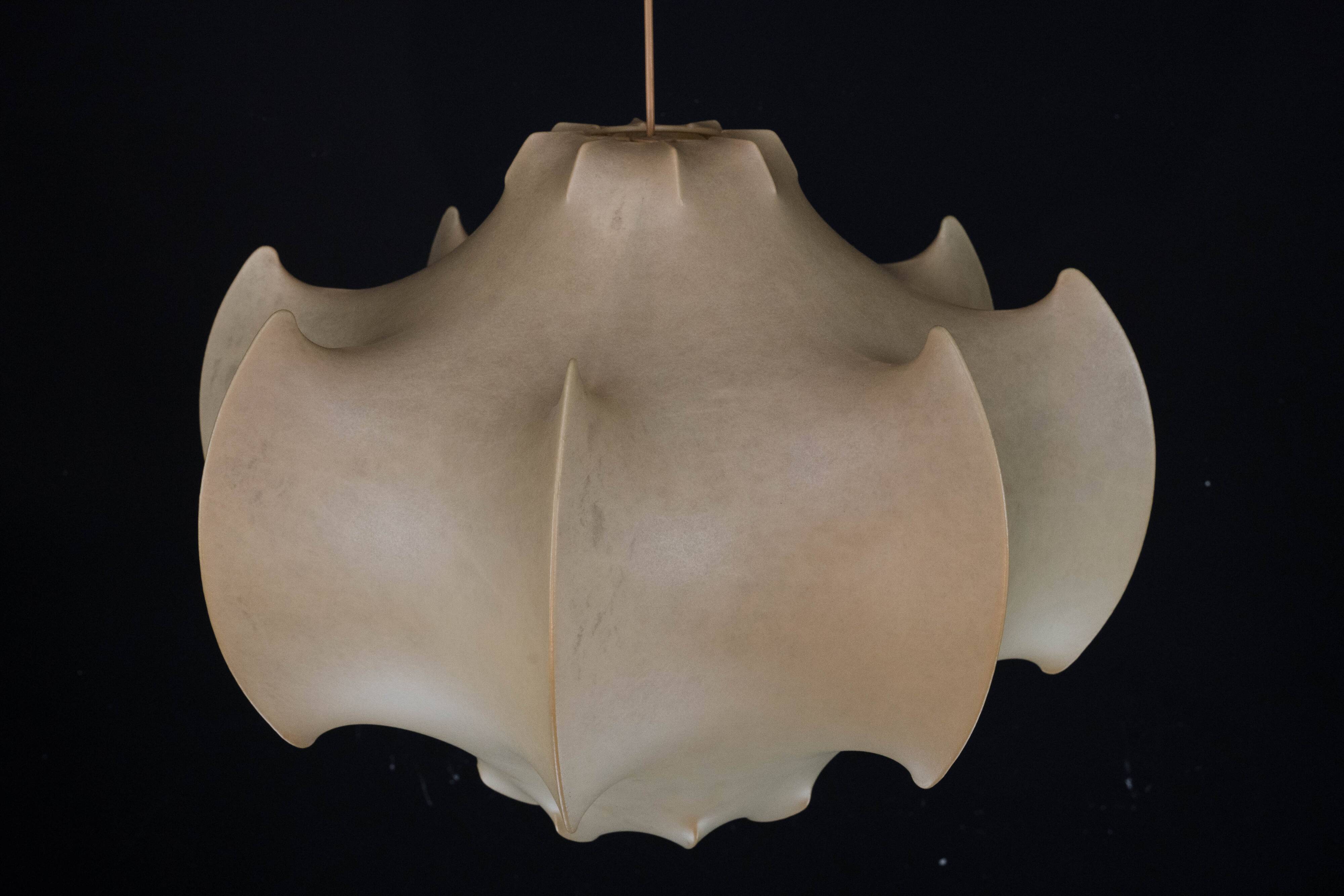 First Edition Viscontea Lamp by Achille and Pier Giacomo Castiglioni for Fl