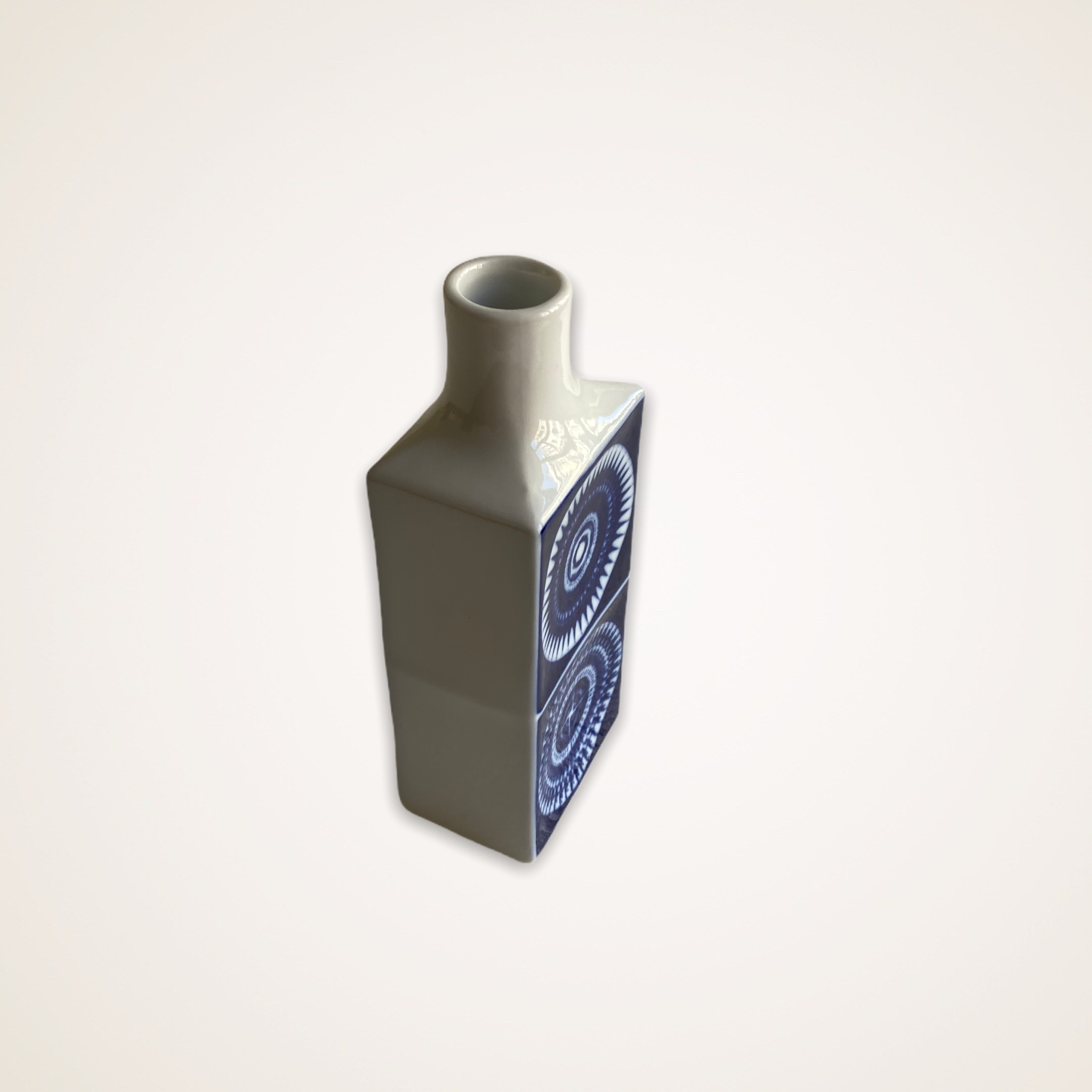 Ceramic bottle