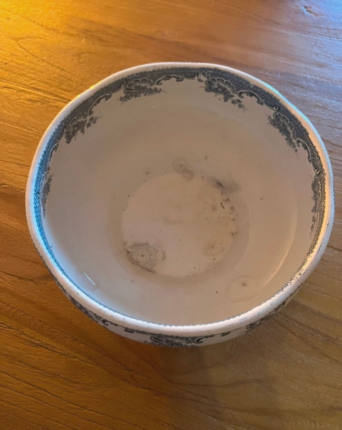 Salad bowl in Iron Earth Moulin des Loups model La Vallière