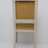 Wooden chair and solid velvet