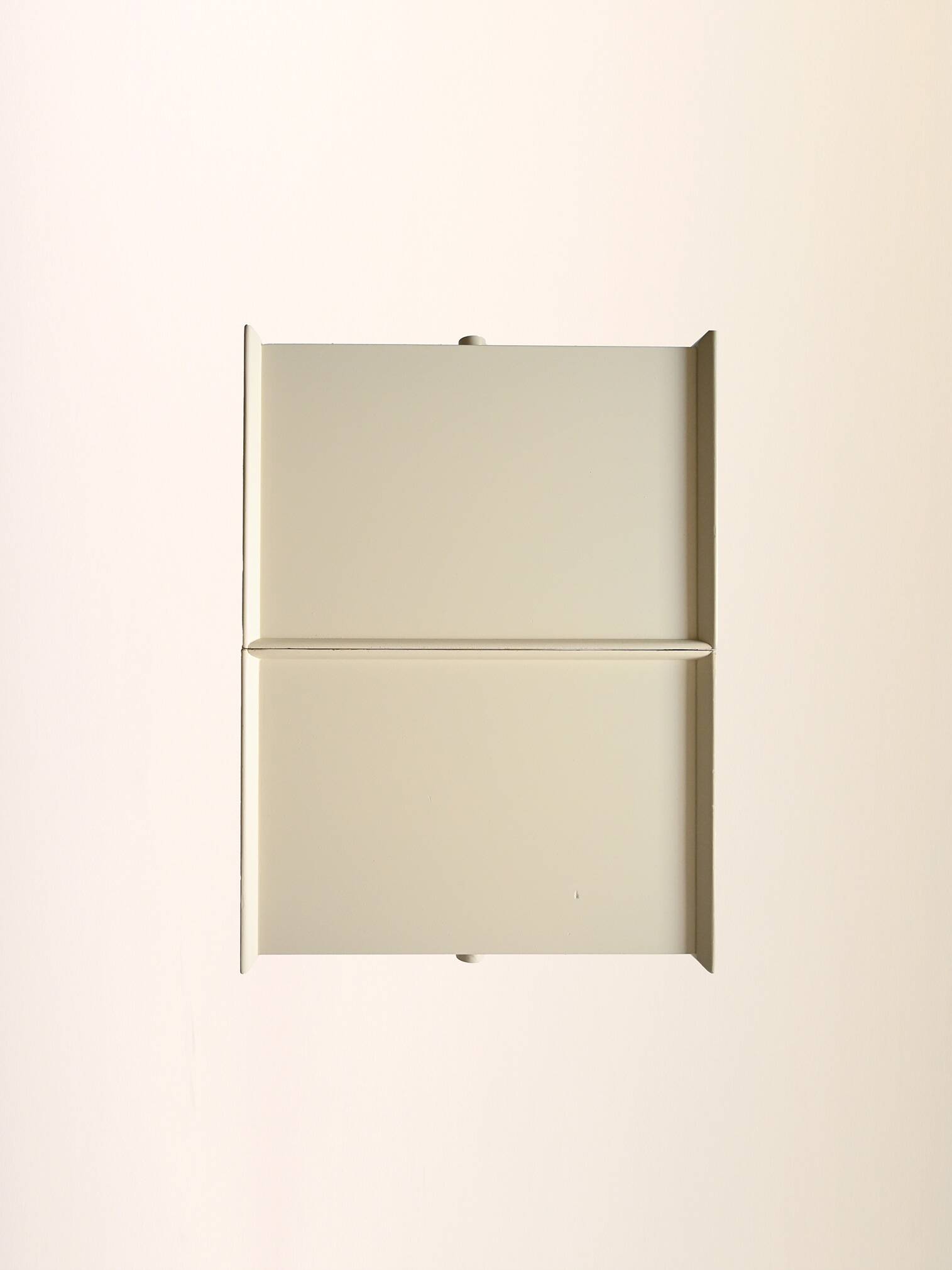 Tables de chevet scandinaves laquées blanches des années 1960