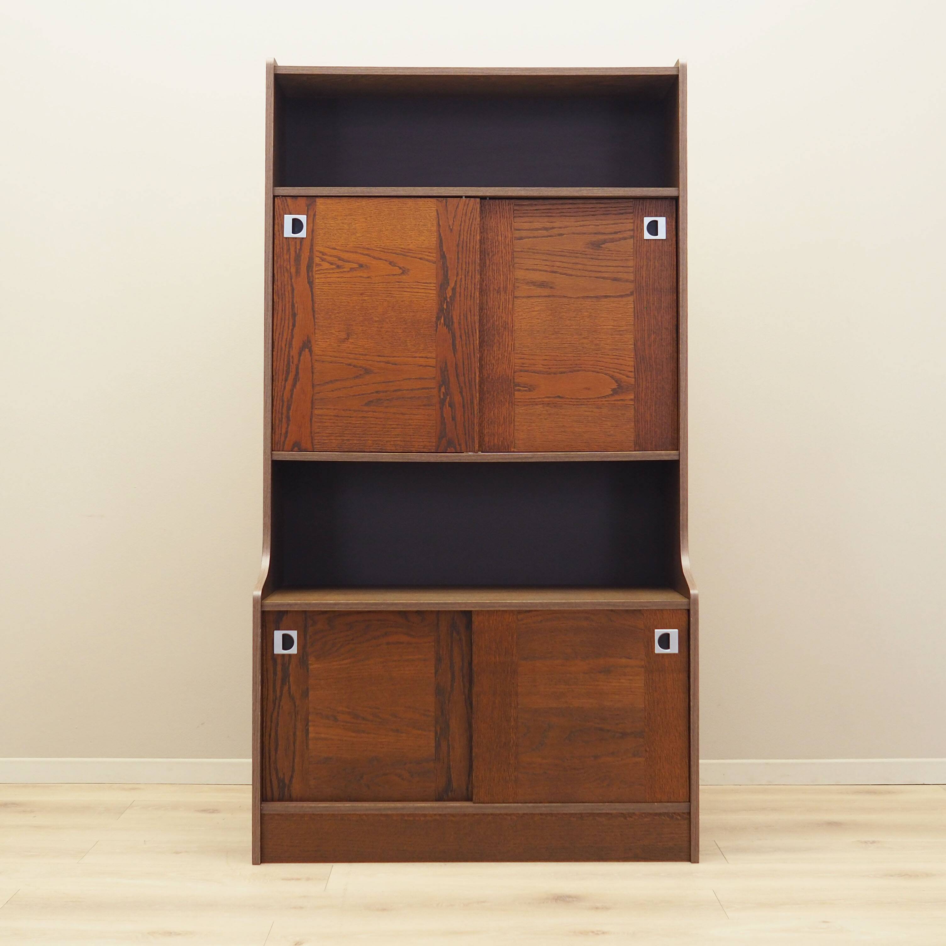Oak bookcase, Danish design, 1970s, production: Denmark