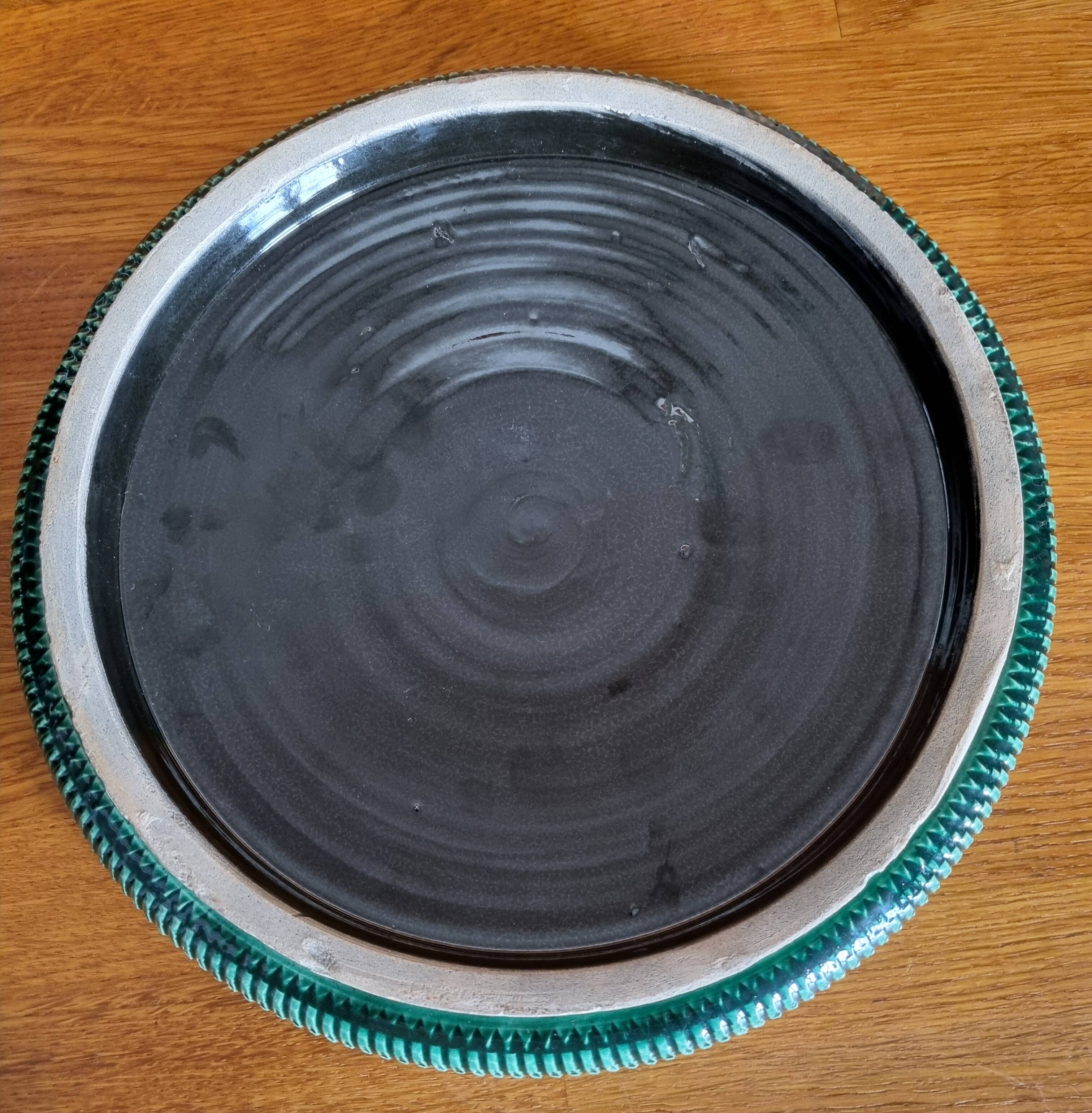 Dessous de plat vintage en céramique noire et verte