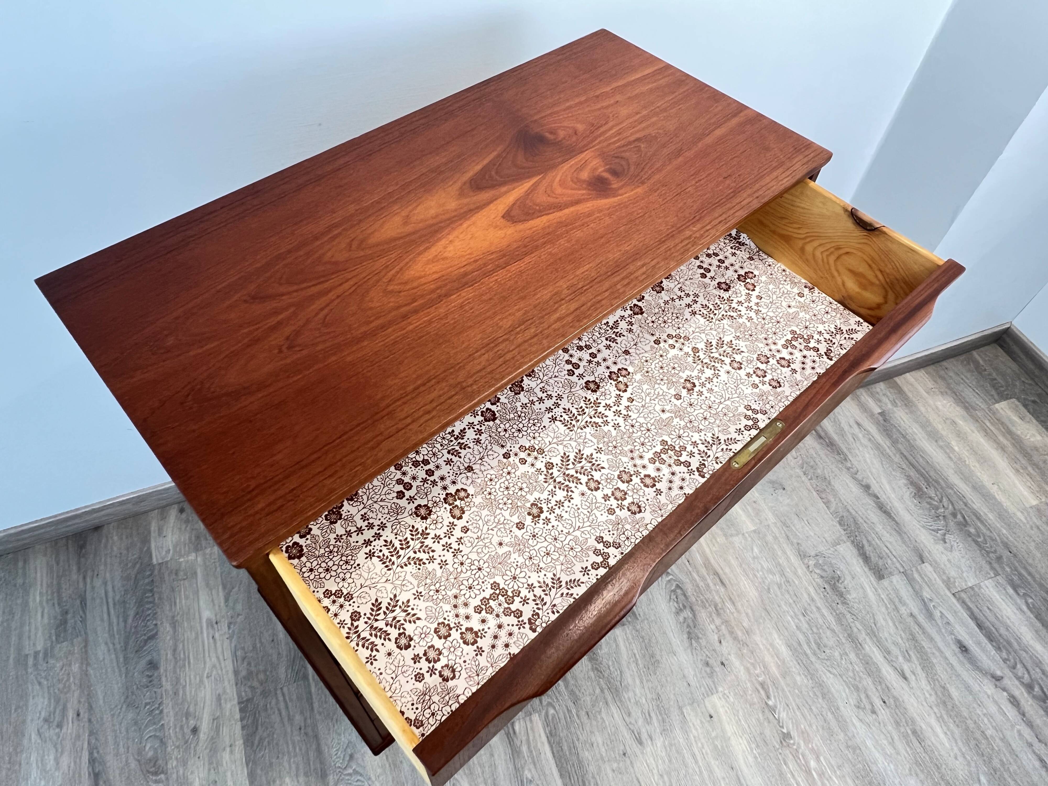 Scandinavian teak chest of drawers (from Denmark)