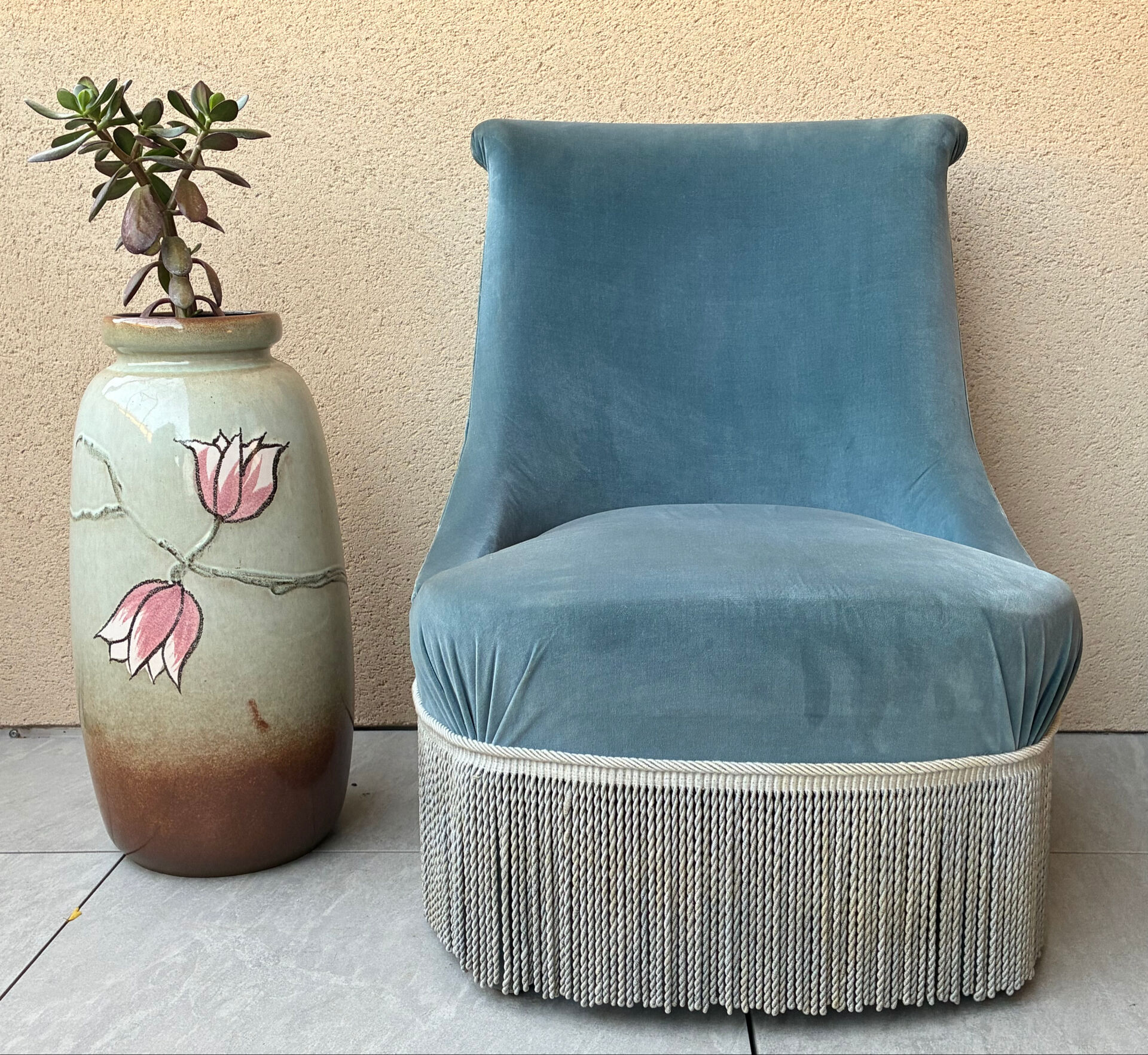 Vintage frog chair