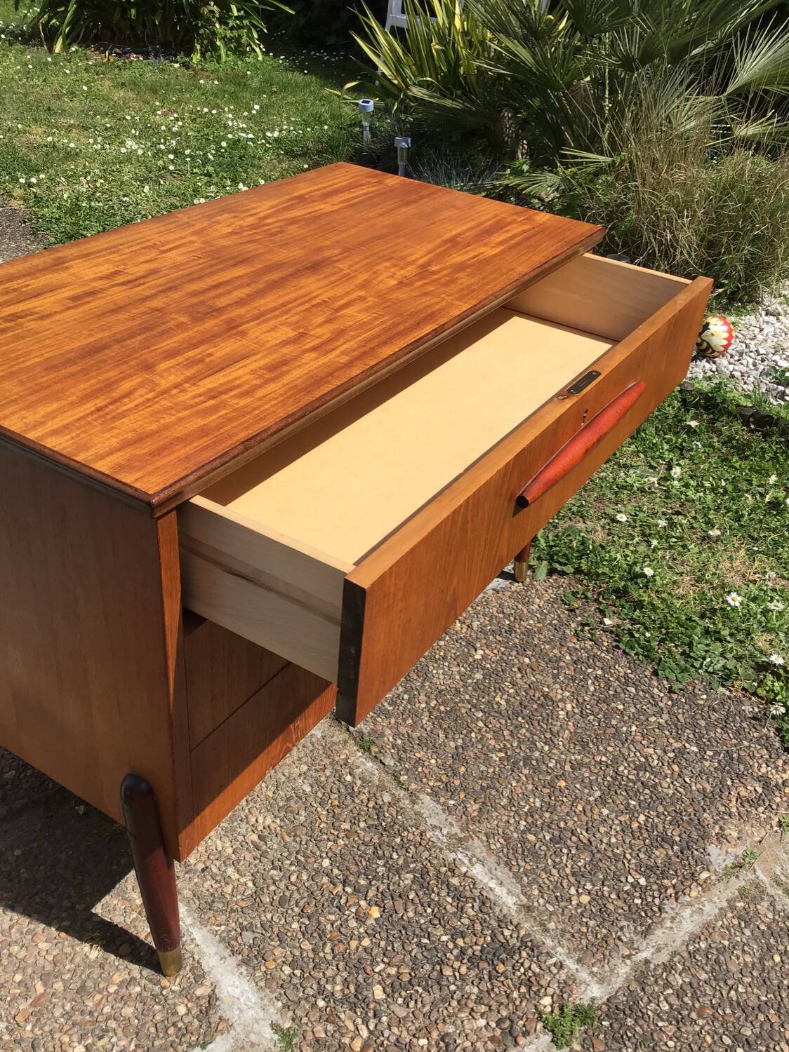 Vintage chest of drawers