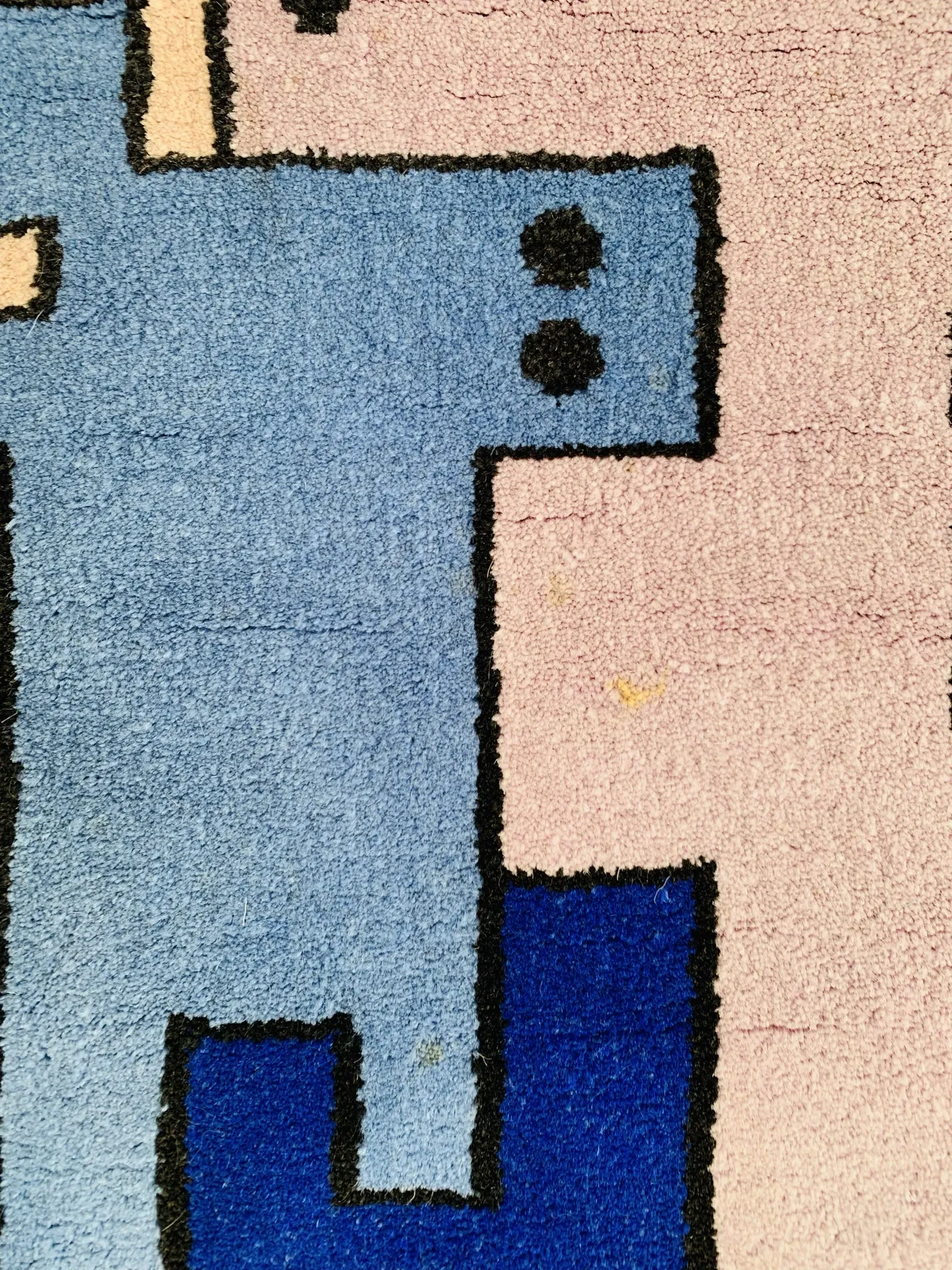 Geometric animal/Tetris rug, vintage