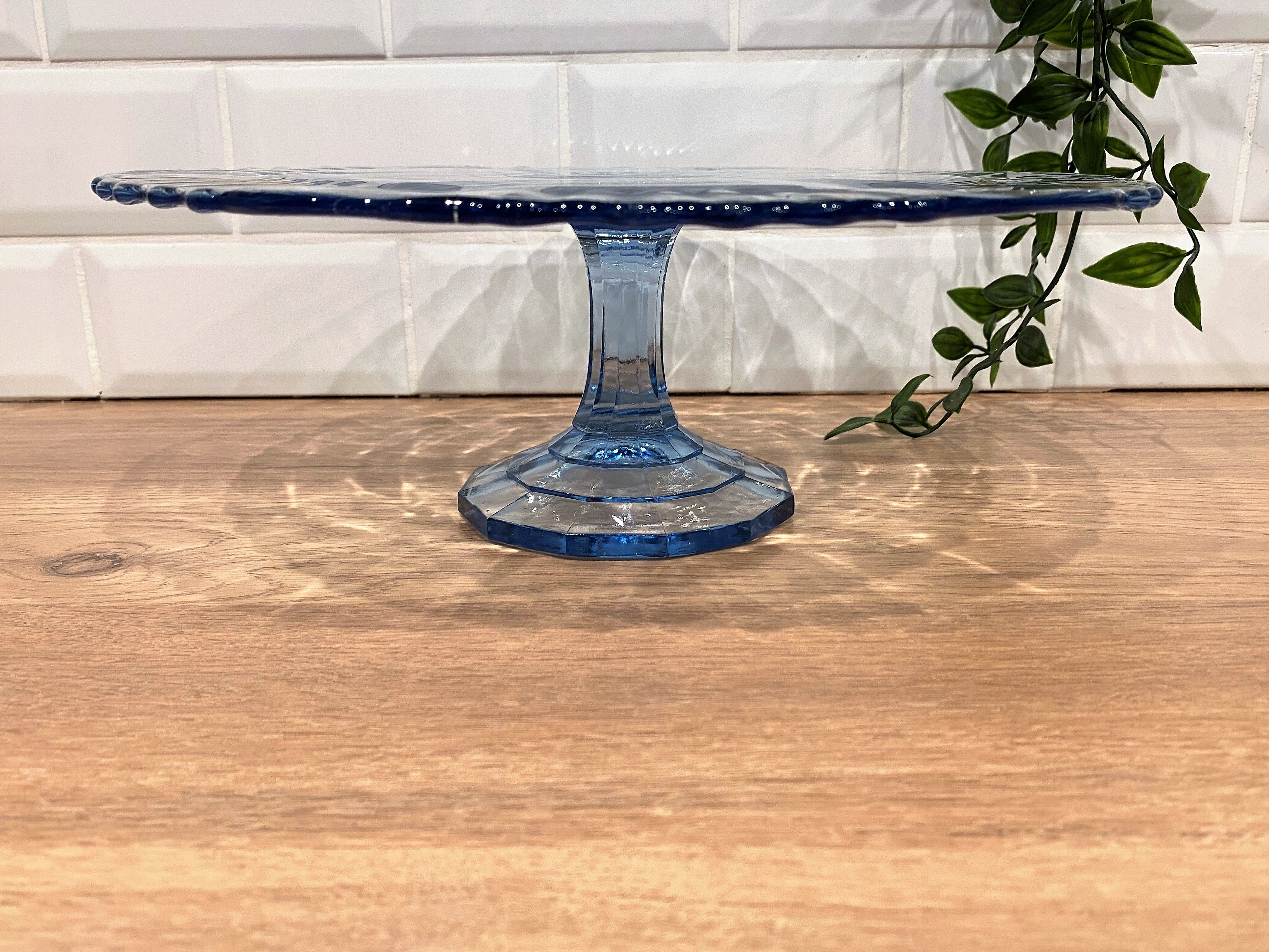 Dish, pedestal cake display