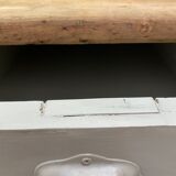 Farmhouse table with 2 drawers
