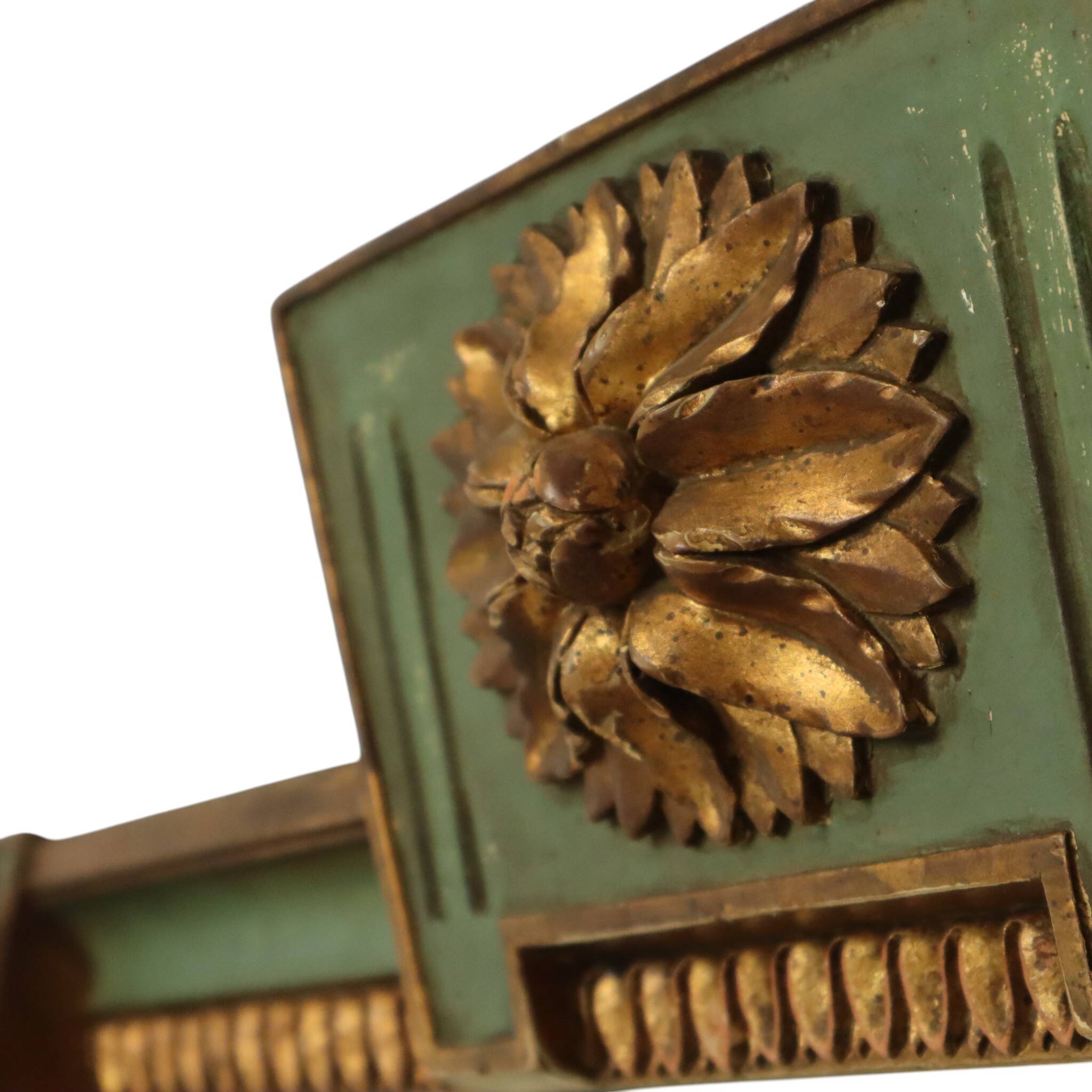 Miroir en bois doré, France, début du XXe siècle