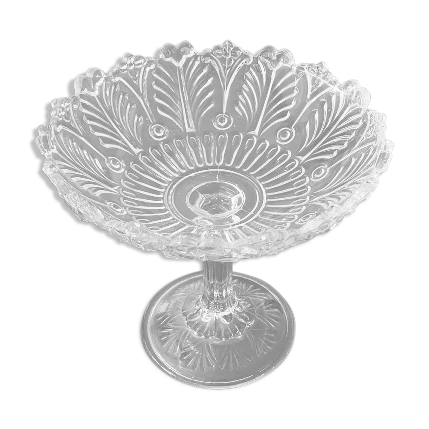 Glass cup decorated with foliage