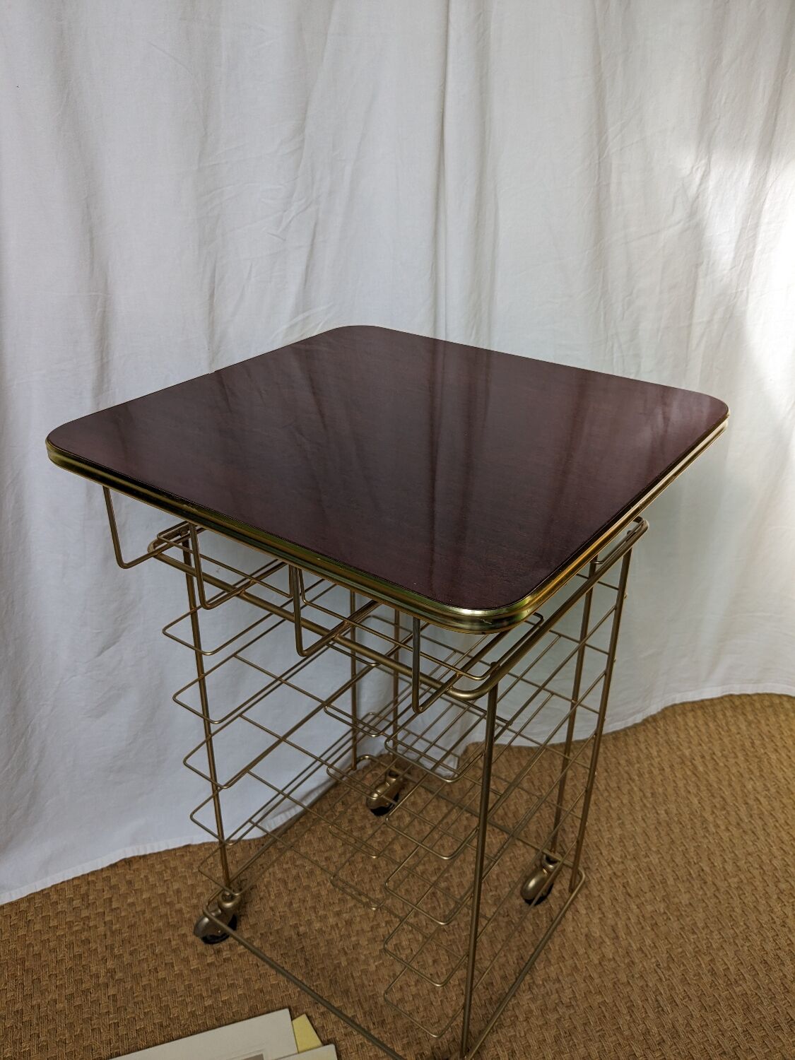 Vinyl table